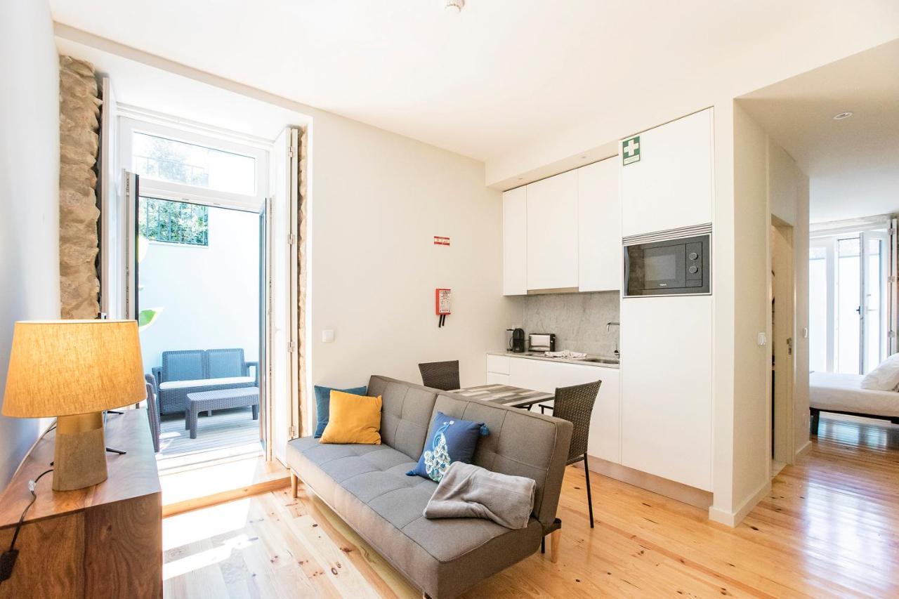 Central Studio W/ Pool, Ac & Patio By Lovelystay Porto Exterior photo