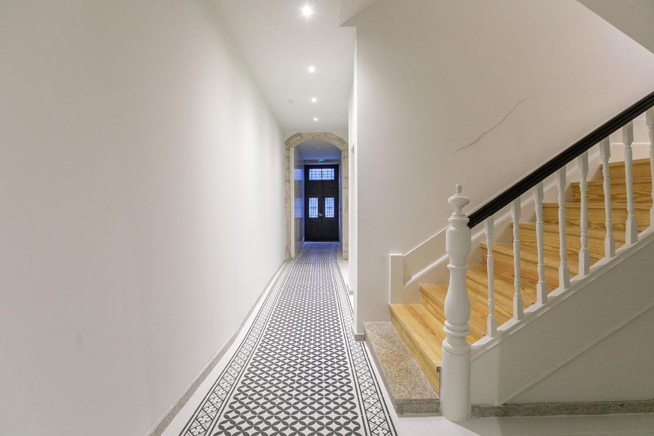 Central Studio W/ Pool, Ac & Patio By Lovelystay Porto Exterior photo