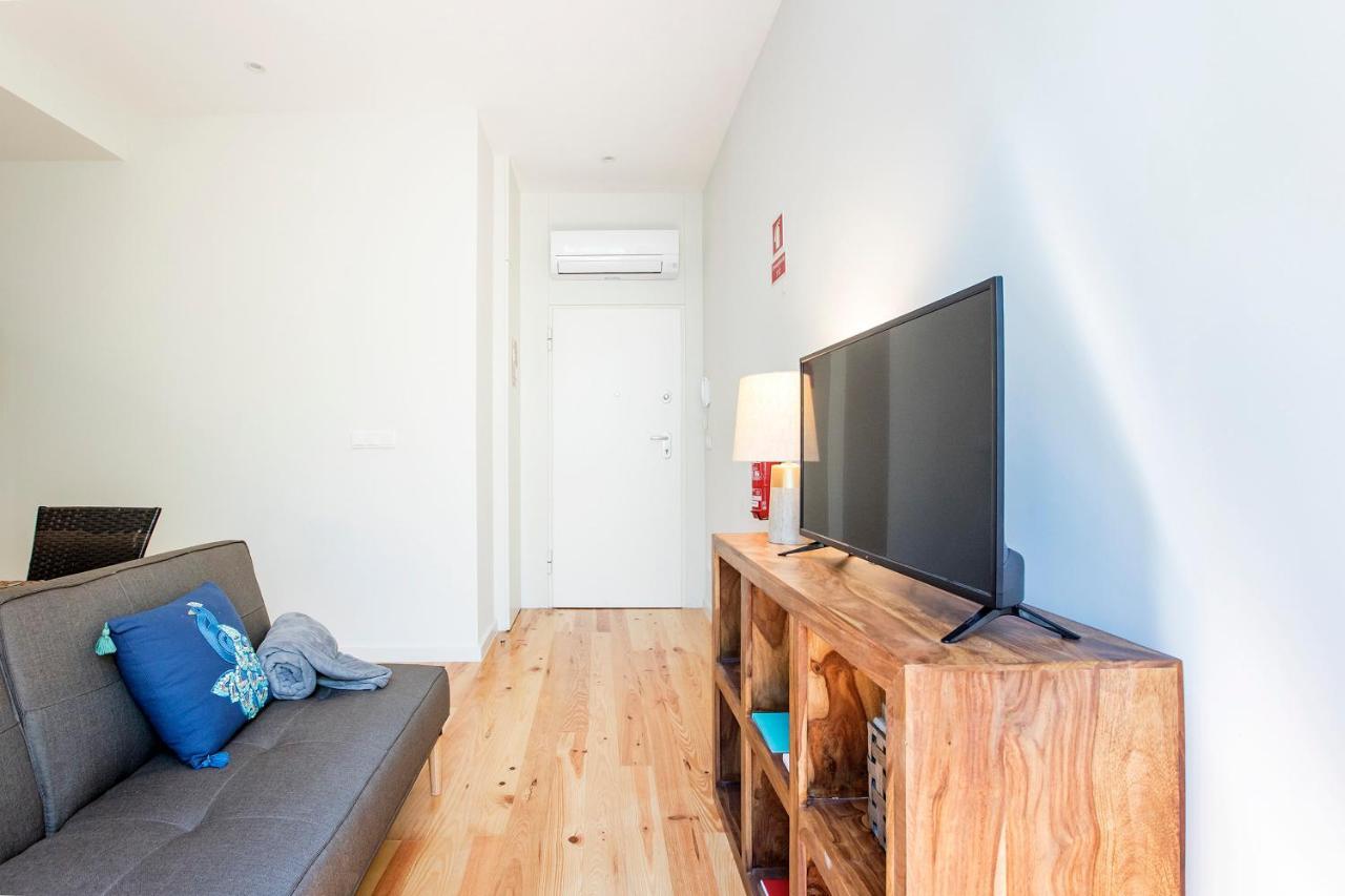 Central Studio W/ Pool, Ac & Patio By Lovelystay Porto Exterior photo