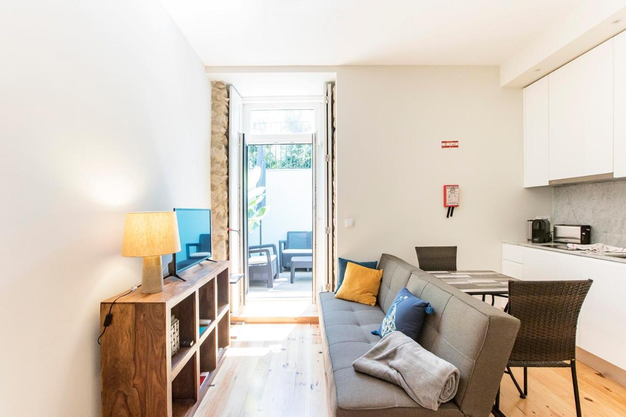 Central Studio W/ Pool, Ac & Patio By Lovelystay Porto Exterior photo