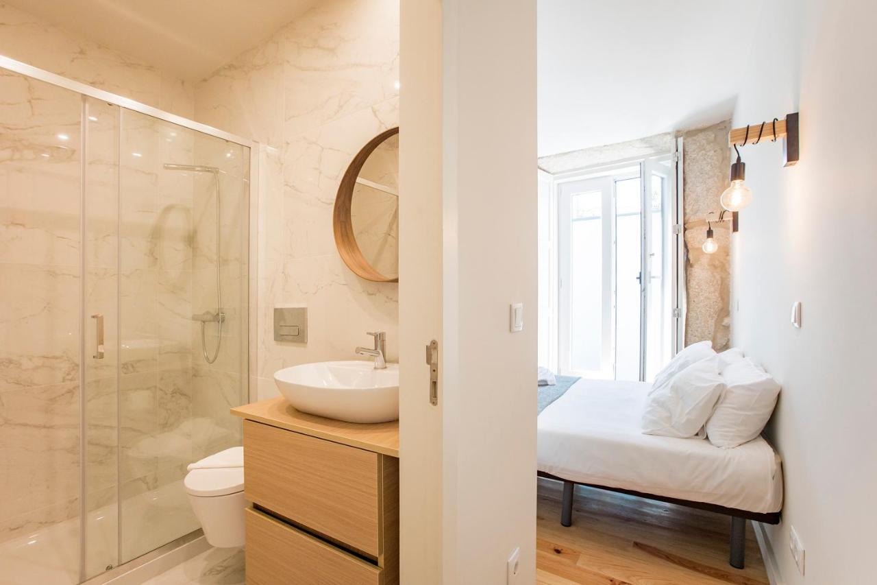 Central Studio W/ Pool, Ac & Patio By Lovelystay Porto Exterior photo