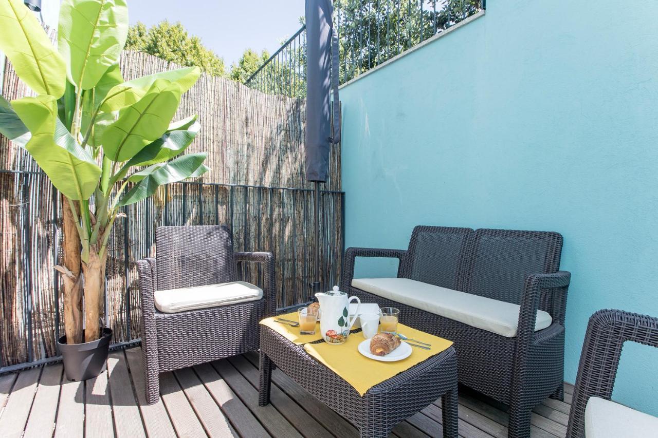 Central Studio W/ Pool, Ac & Patio By Lovelystay Porto Exterior photo